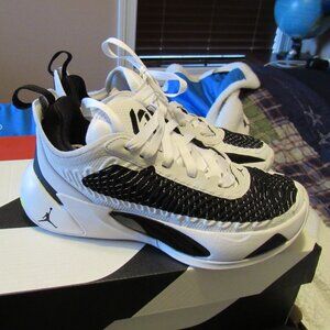 Jordan Luka 1 (GS) Reverse Orca Youth 4Y Barely Worn Black and White